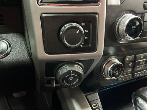 Used 2020 Ford F150 Lariat w/ Equipment Group 502A Luxury AWD/4WD image 24
