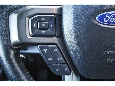 Used 2019 Ford Expedition Max XLT image 15