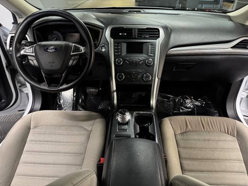 Used 2019 Ford Fusion S image 37