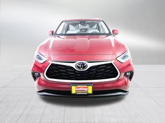 Used 2021 Toyota Highlander XLE video 2