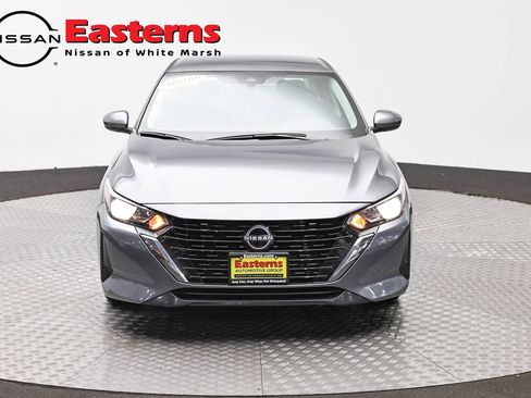 Used 2025 Nissan Sentra SV FWD image 2