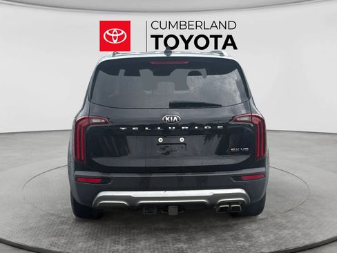 Used 2020 Kia Telluride EX w/ Towing Package FWD image 4