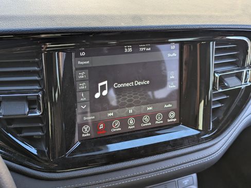 Used 2022 Dodge Durango GT image 24