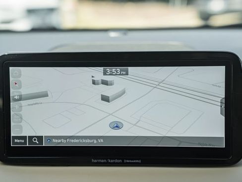 Used 2023 Hyundai Santa Fe Calligraphy FWD image 2