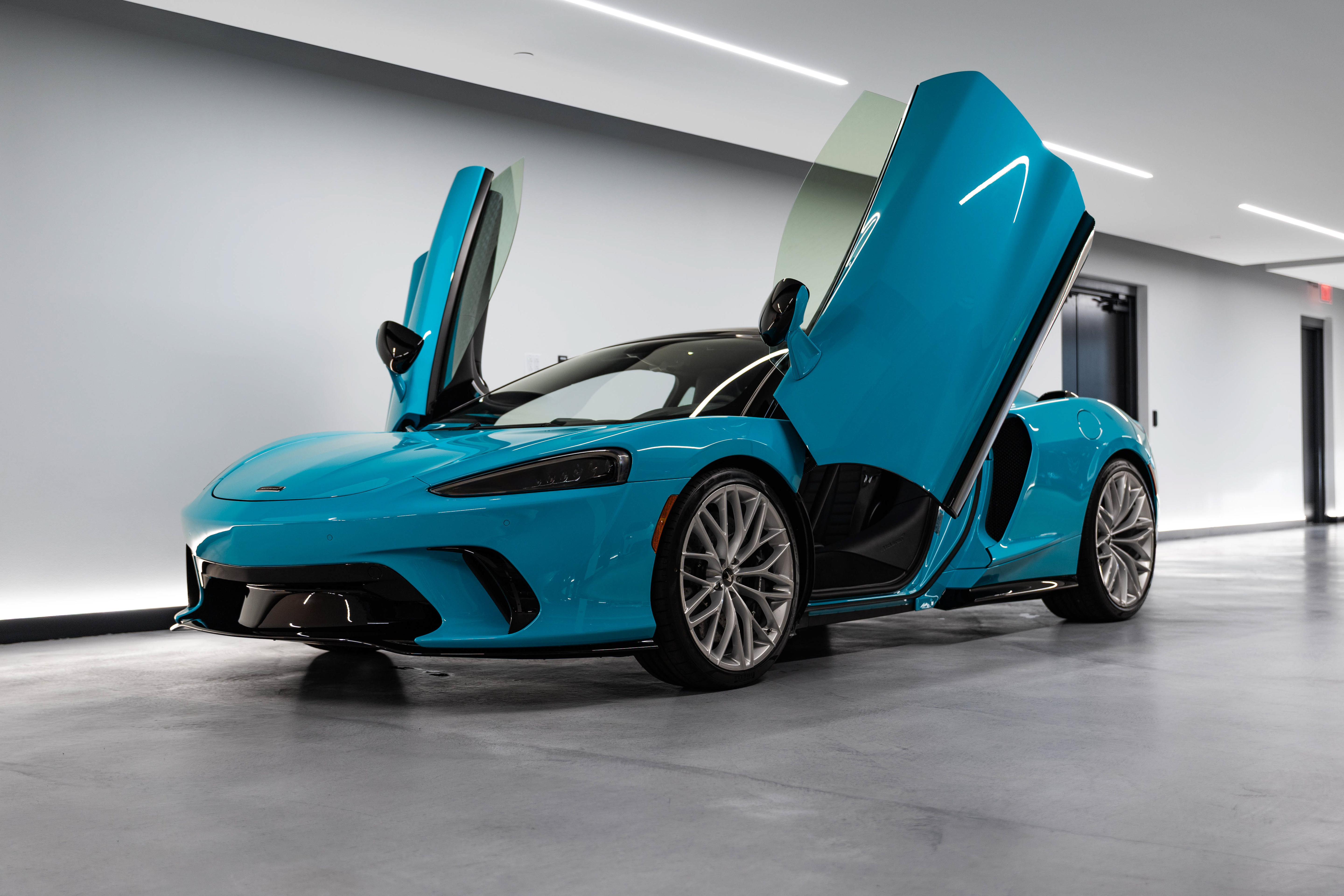 New 2027 McLaren GTS RWD image 21