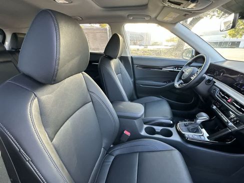 Certified 2026 Kia Seltos EX w/ EX Sunroof Package AWD/4WD image 26