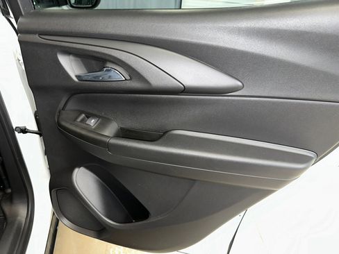 Certified 2023 Chevrolet TrailBlazer LT w/ Convenience Package image 26