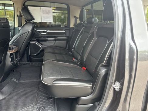 Used 2019 RAM 1500 Laramie AWD/4WD image 12
