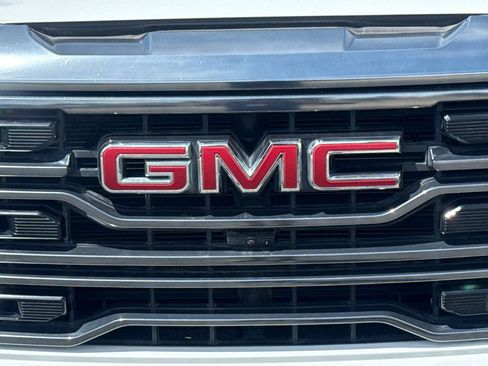 Used 2024 GMC Sierra 1500 AT4 w/ AT4 Premium Package AWD/4WD image 46