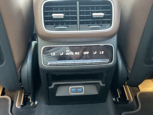 Certified 2024 Mercedes-Benz GLS 450 4MATIC image 43