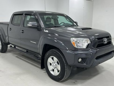 Used 2012 Toyota Tacoma TRD Sport image 7