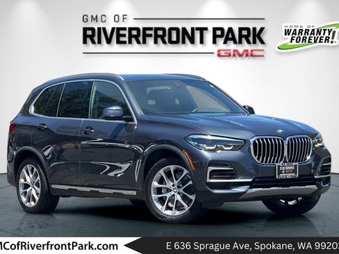 Used 2022 BMW X5 sDrive40i w/ Parking Assistance Package RWD image 1
