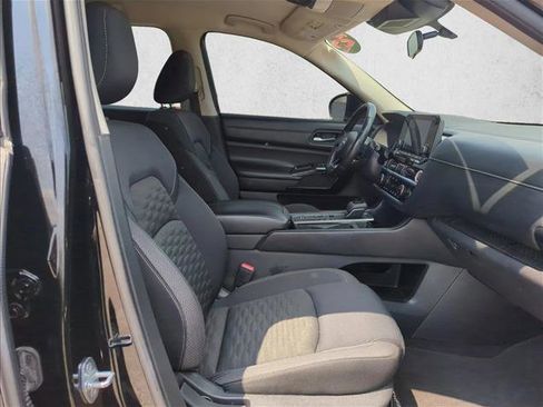 Used 2022 Nissan Pathfinder SV FWD image 21