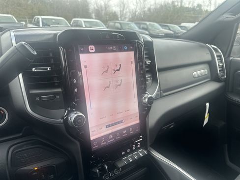 New 2026 RAM 3500 Big Horn AWD/4WD image 36