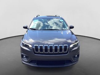 Used 2019 Jeep Cherokee Latitude Plus w/ Cold Weather Group AWD/4WD video 2