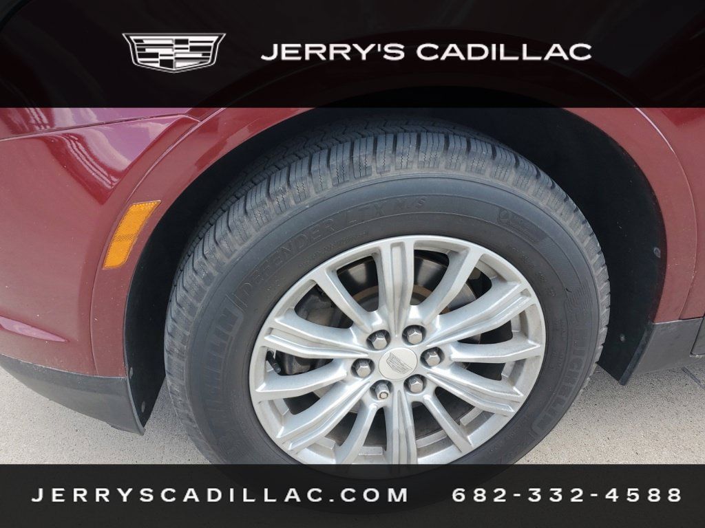 Used 2017 Cadillac XT5 FWD w/ LPO, Wheel Lock Package image 2