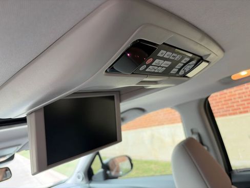 Used 2018 Honda Pilot Elite image 11