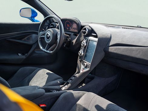 Used 2022 McLaren 720S Spider RWD image 43
