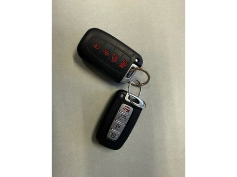 Used 2016 Hyundai Veloster Turbo w/ Option Group 04 image 25