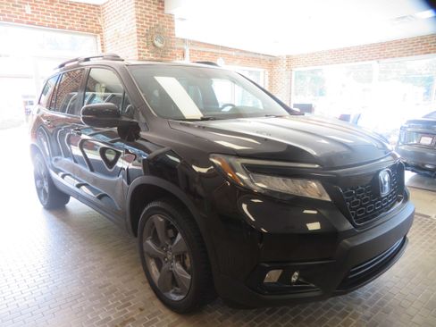 Used 2019 Honda Passport Touring image 3