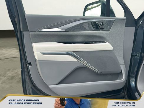 Used 2025 Cadillac Escalade IQ Sport 1 w/ Smart Trailering package image 12