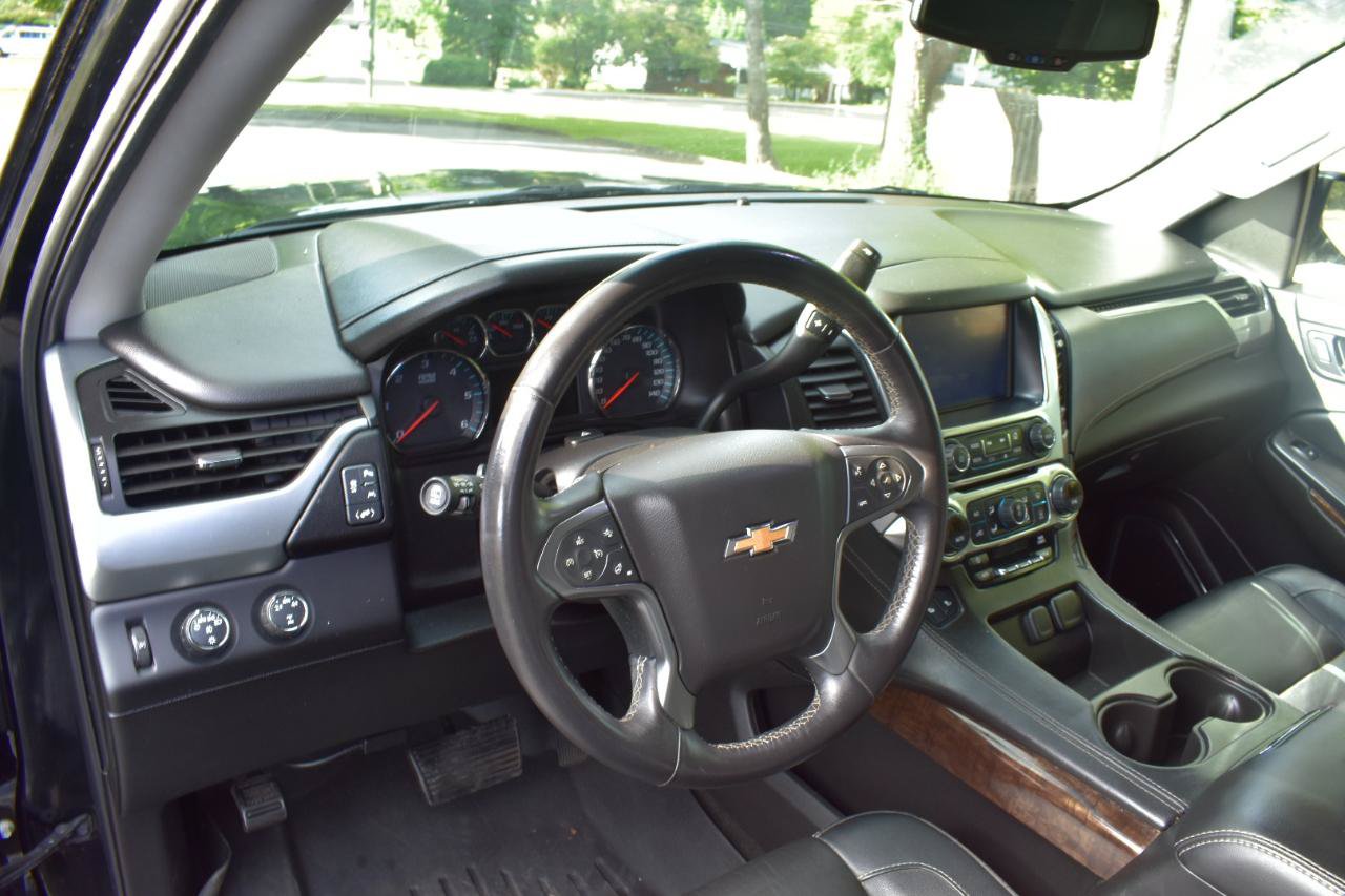 Used 2016 Chevrolet Tahoe LT w/ Luxury Package AWD/4WD image 13