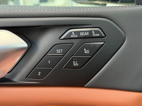 Certified 2026 BMW X7 M60i AWD/4WD image 16