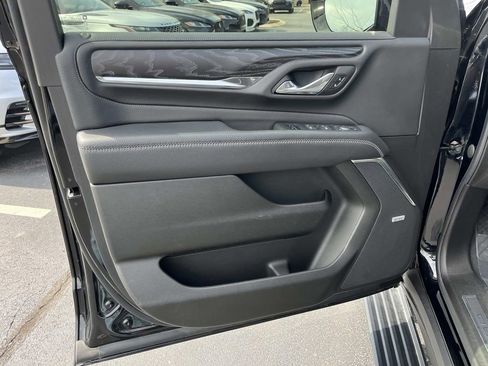 Used 2023 GMC Yukon XL Denali w/ Denali Reserve Package image 26