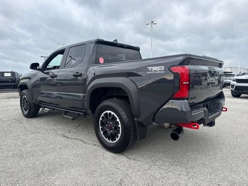 Used 2024 Toyota Tacoma TRD Off-Road AWD/4WD image 4