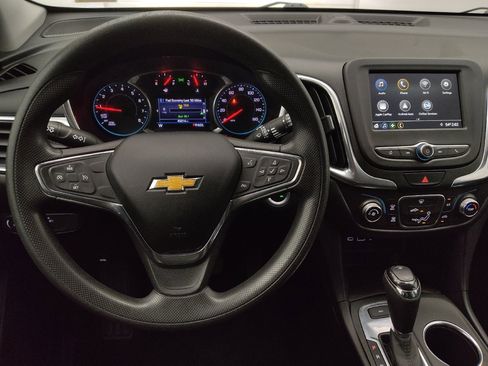 Used 2019 Chevrolet Equinox LT AWD/4WD image 22