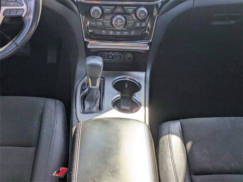 Used 2021 Jeep Grand Cherokee Laredo X image 20