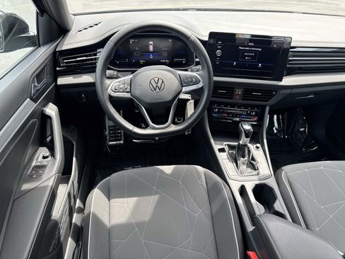 Certified 2025 Volkswagen Jetta Sport FWD image 8