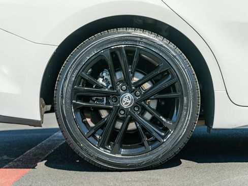 Certified 2025 Toyota Camry SE FWD image 13