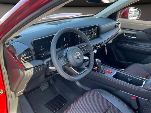 New 2025 Nissan Kicks SR w/ Interior Electronics Package image 7