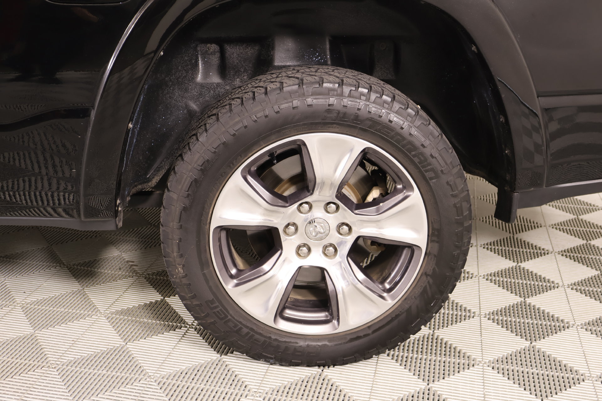 Used 2021 RAM 1500 Laramie w/ Sport Appearance Package AWD/4WD image 17
