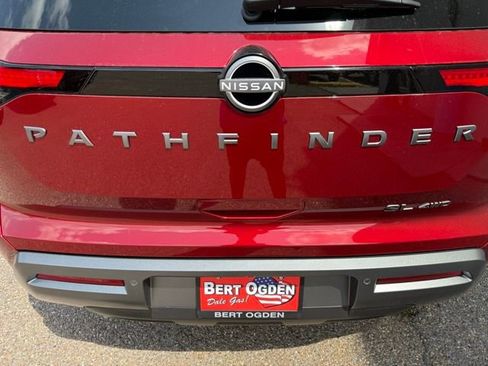 New 2026 Nissan Pathfinder SL AWD/4WD image 31