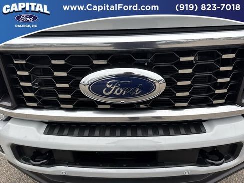 Used 2025 Ford F450 Platinum w/ FX4 Off-Road Package image 10