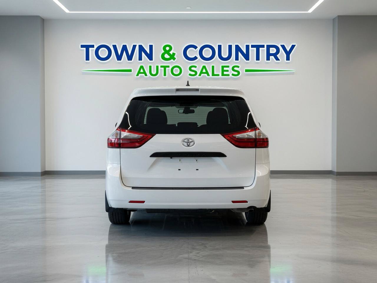 Used 2020 Toyota Sienna L FWD image 4