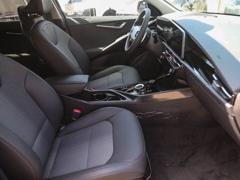 New 2026 Kia Niro Wind image 9