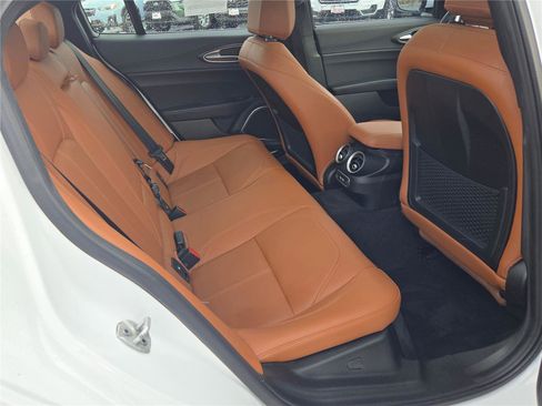 Used 2022 Alfa Romeo Giulia Ti image 11
