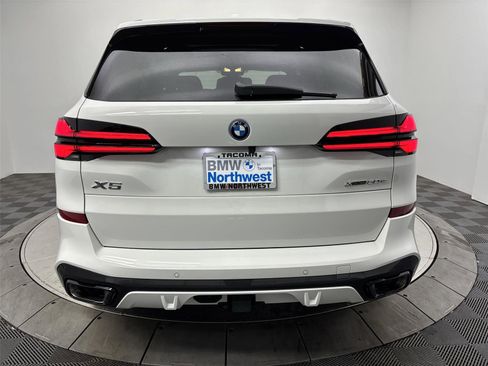 New 2026 BMW X5 xDrive50e image 15