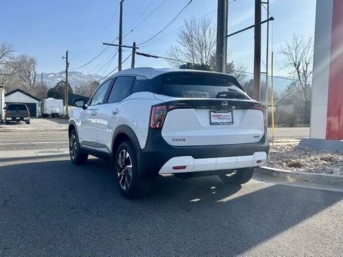 New 2026 Nissan Kicks SV image 5