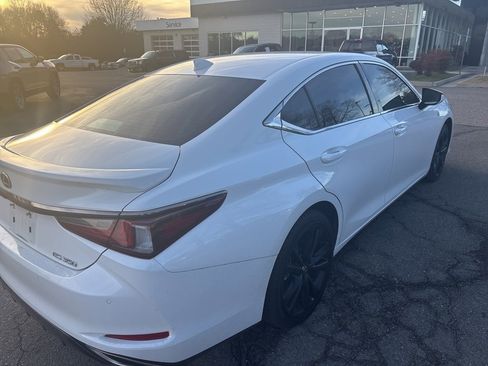 Used 2023 Lexus ES 350 F Sport image 5