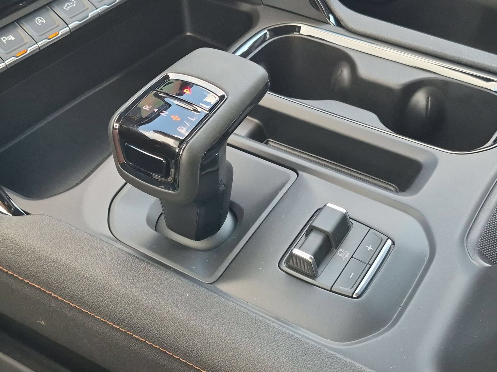 New 2026 GMC Sierra 1500 AT4 w/ AT4 Premium Package AWD/4WD image 22