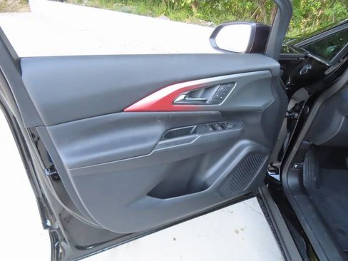 New 2025 Chevrolet Equinox EV RS w/ Convenience Package II AWD/4WD image 21