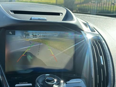 Used 2015 Ford C-MAX SEL w/ Equipment Group 302A image 39