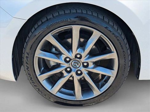 Used 2018 MAZDA MAZDA3 Grand Touring w/ Premium Equipment Package image 23