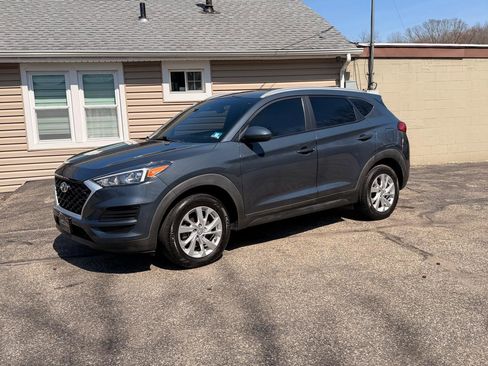 Used 2020 Hyundai Tucson Value w/ Cargo Package image 2