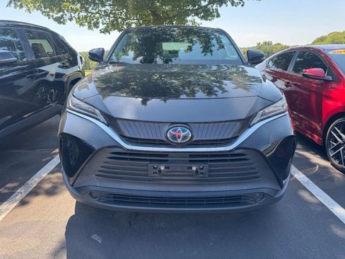 Used 2021 Toyota Venza LE w/ Carpet Mat Package (TMS) AWD/4WD image 2