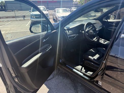 Used 2021 Cadillac XT4 Premium Luxury w/ Cold Weather Package image 9